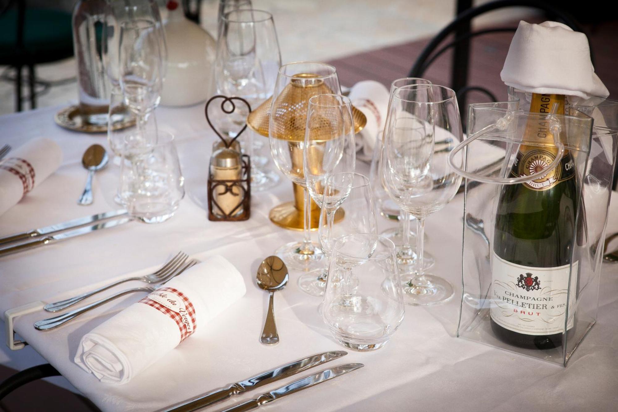 Hotel Restaurant Verger Des Chateaux, Route Des Vins Haut-Koenigsbourg Дифенталь Экстерьер фото