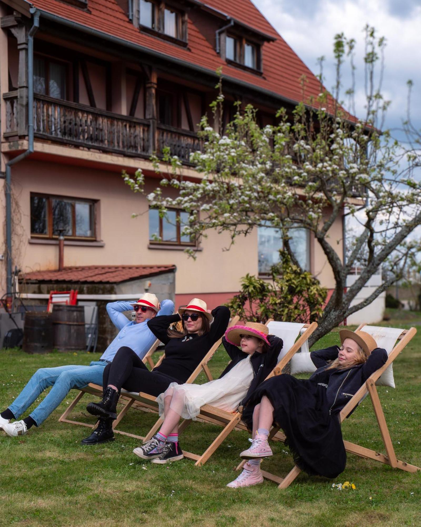 Hotel Restaurant Verger Des Chateaux, Route Des Vins Haut-Koenigsbourg Дифенталь Экстерьер фото