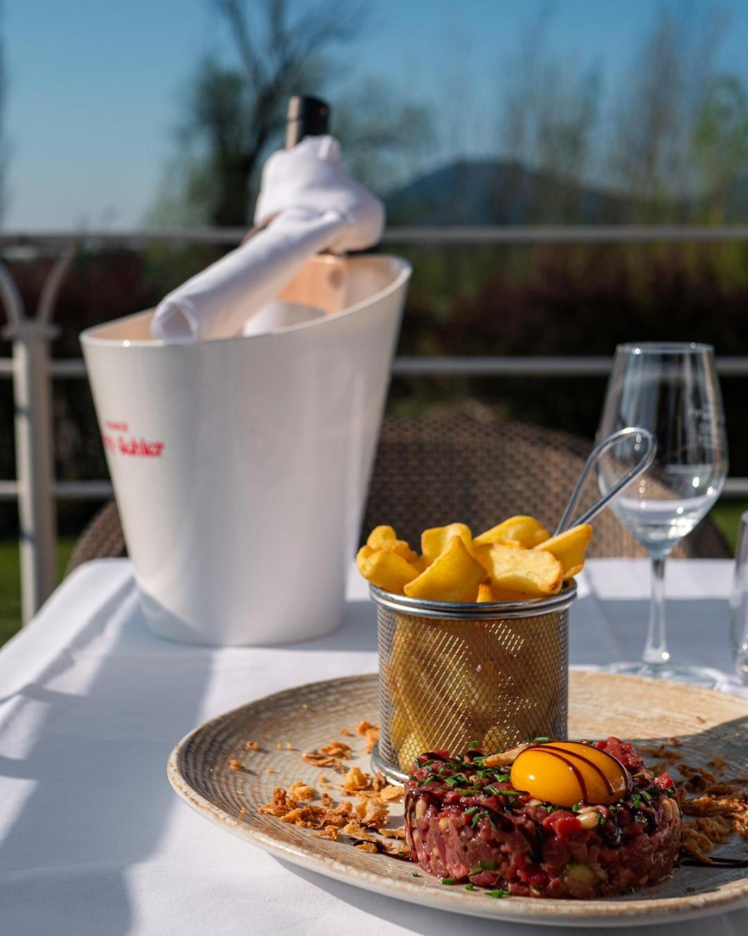 Hotel Restaurant Verger Des Chateaux, Route Des Vins Haut-Koenigsbourg Дифенталь Экстерьер фото